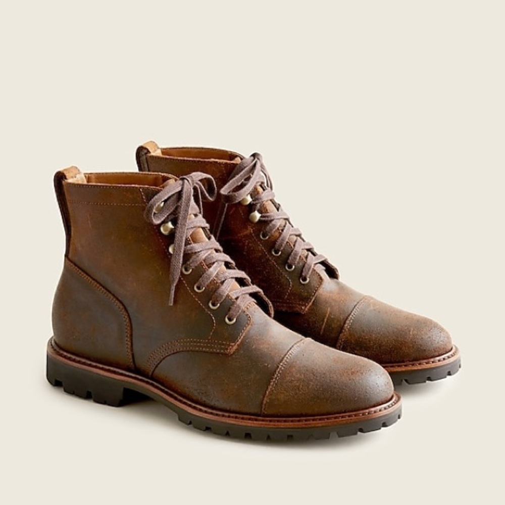 Mens J. Crew Kenton Cap-Toe waxed leather boots. Size 9.5 Medium. Color: Prarie